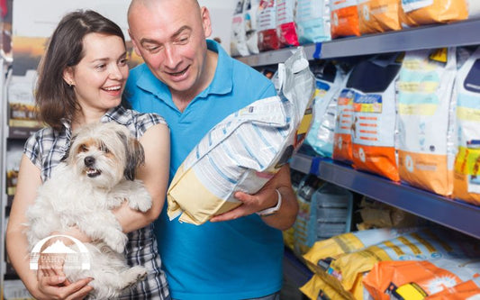 Worauf beim Kauf von Hundefutter achten – wichtige Tipps