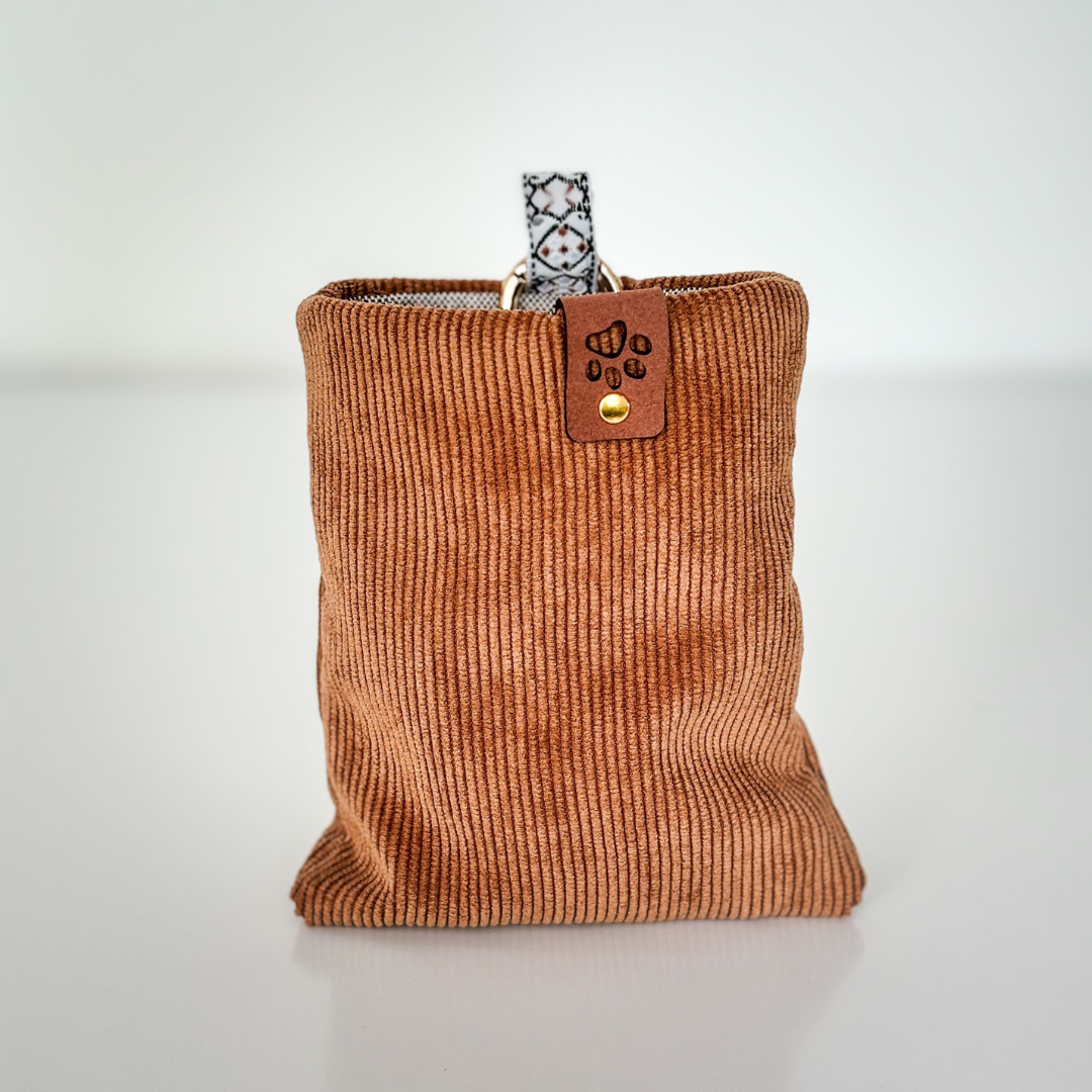 Leckerlibeutel „Cognac“ – Eleganz trifft auf Funktionalität